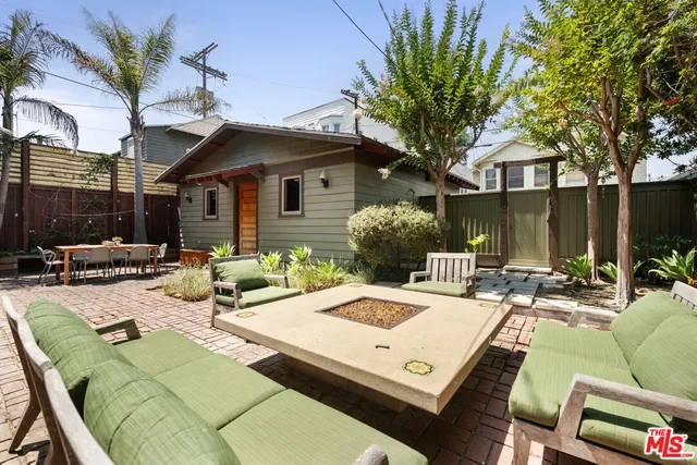 $3,695,000 | 21 Park Avenue, Venice, CA 90291