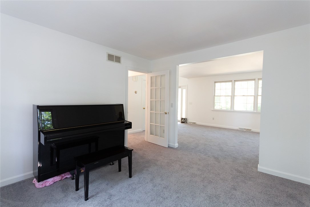 90 Kings Ridge Road South Kingstown, RI 02879 - Photo 15 of 36 Gallery Image 15