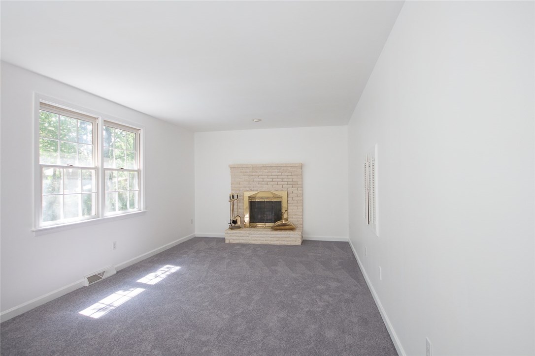 90 Kings Ridge Road South Kingstown, RI 02879 - Photo 16 of 36 Gallery Image 16