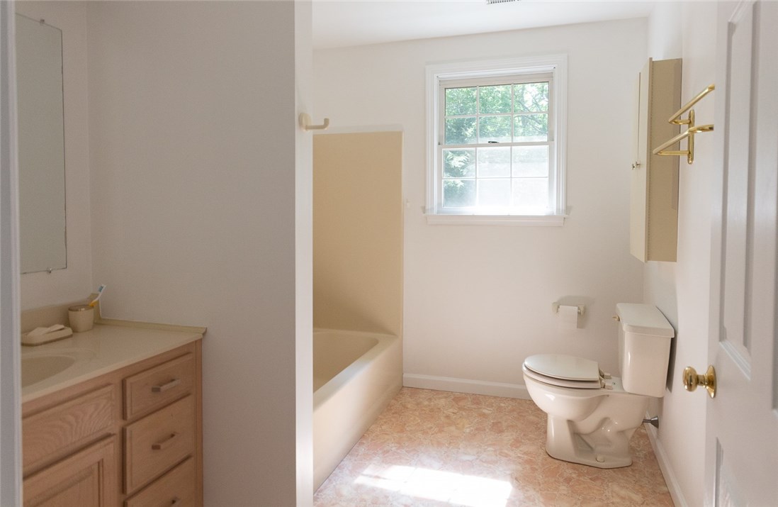 90 Kings Ridge Road South Kingstown, RI 02879 - Photo 23 of 36 Gallery Image 23