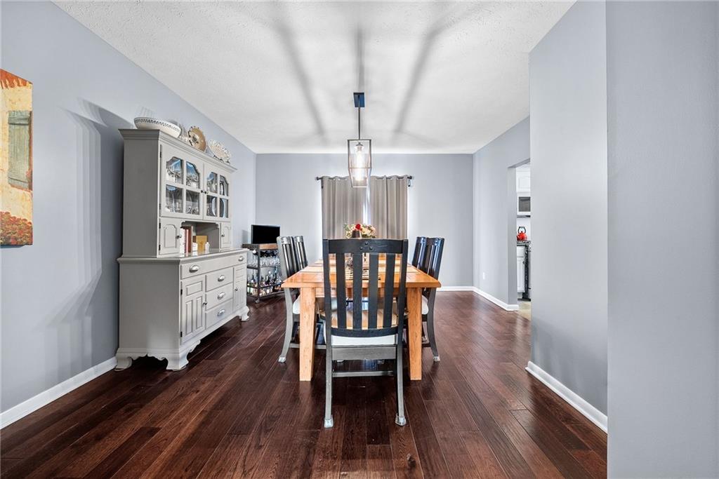 999 Forsythe Road Carnegie, PA 15106 - Photo 13 of 50 Gallery Image 13
