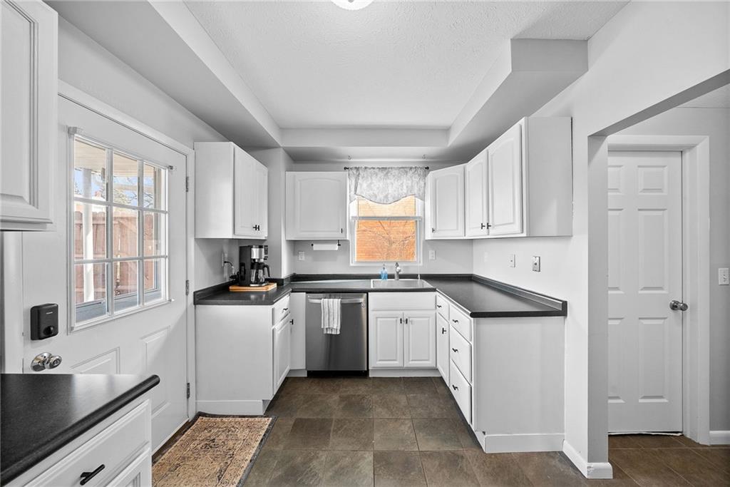 999 Forsythe Road Carnegie, PA 15106 - Photo 20 of 50 Gallery Image 20