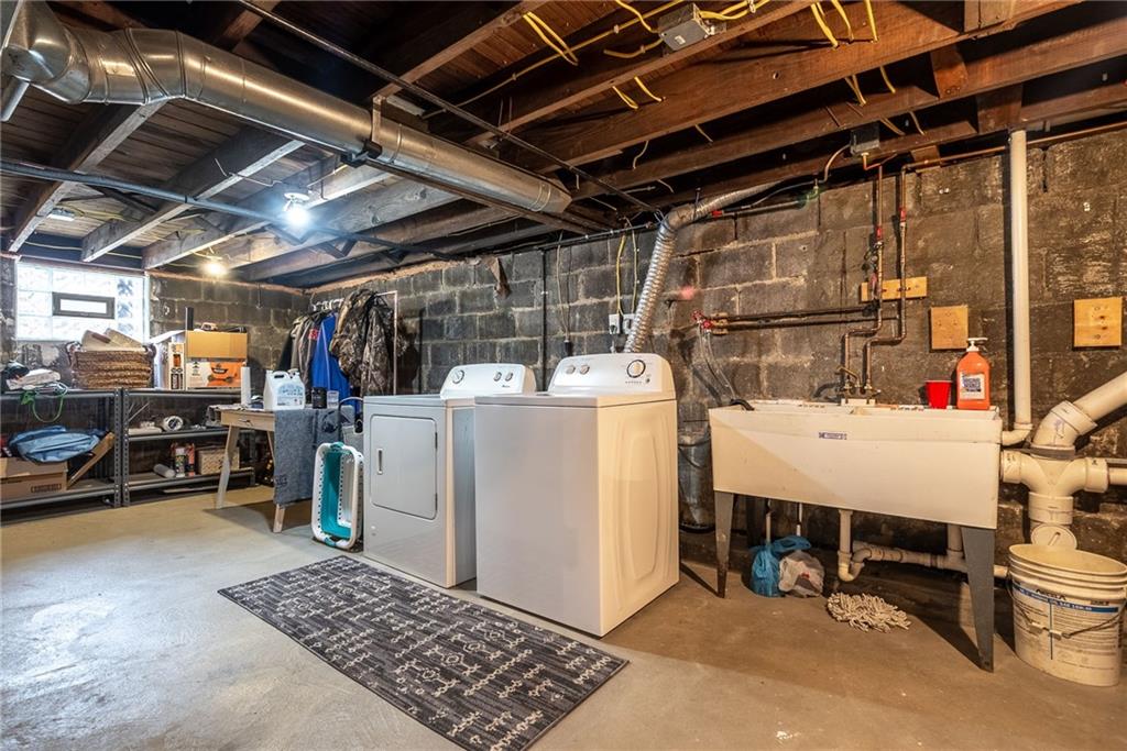 999 Forsythe Road Carnegie, PA 15106 - Photo 40 of 50 Gallery Image 40