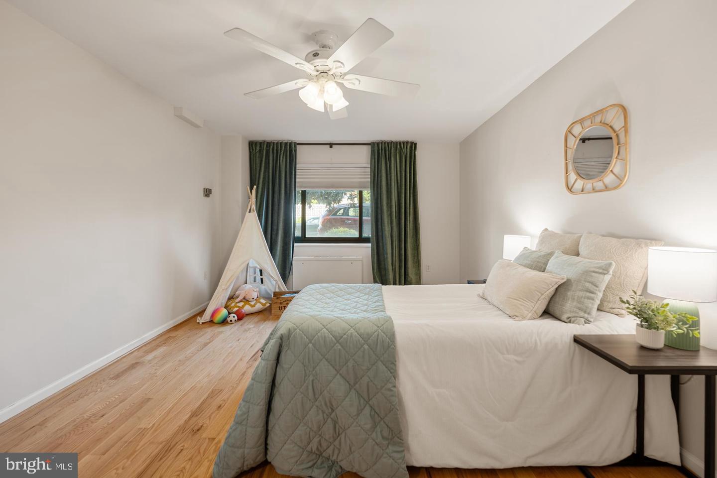 1300 South Arlington Ridge Road, Unit 314 Arlington, VA 22202 - Photo 20 of 34 Bedroom 2