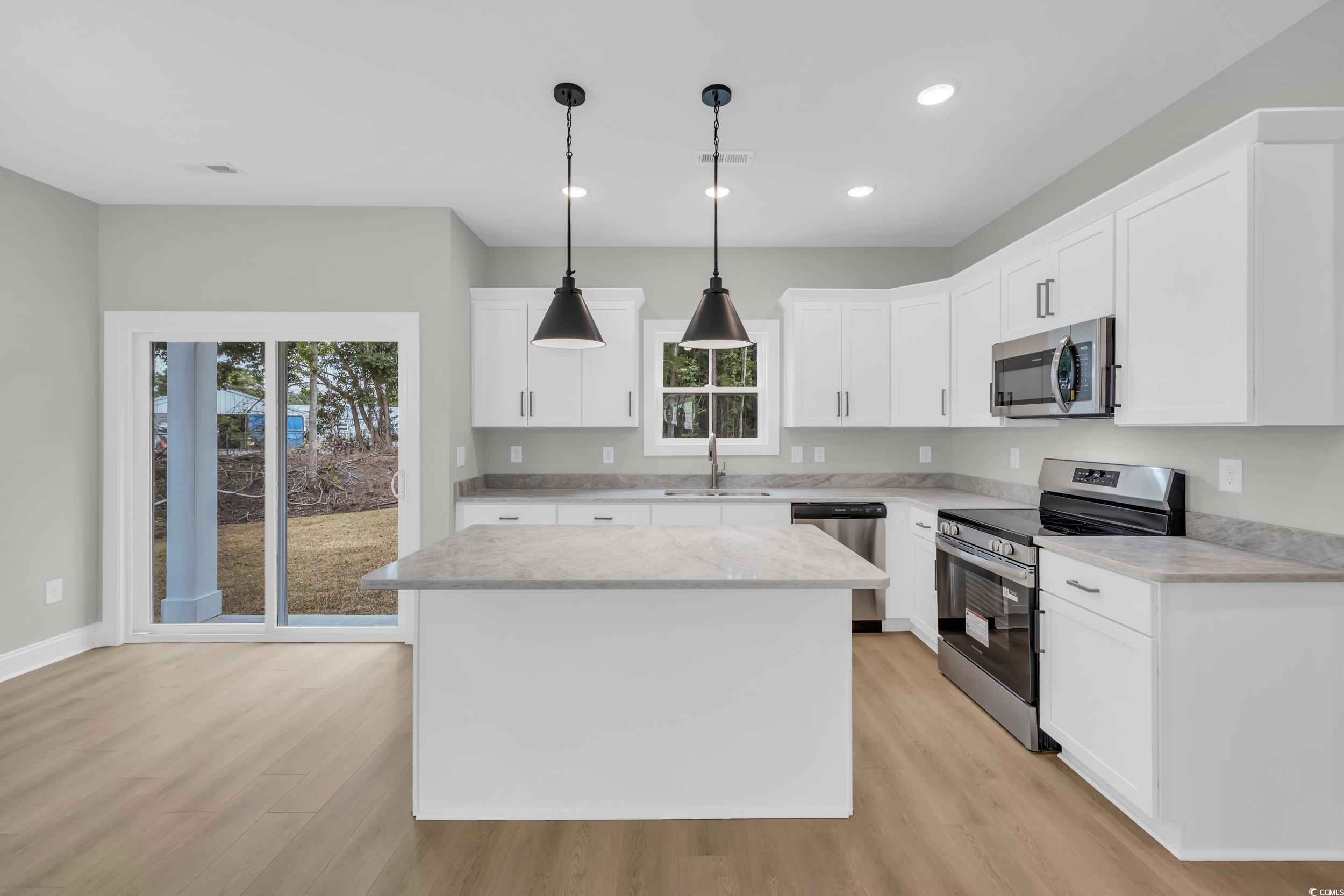 1412 Winddrift Court Surfside Beach, SC 29575 - Photo 17 of 40