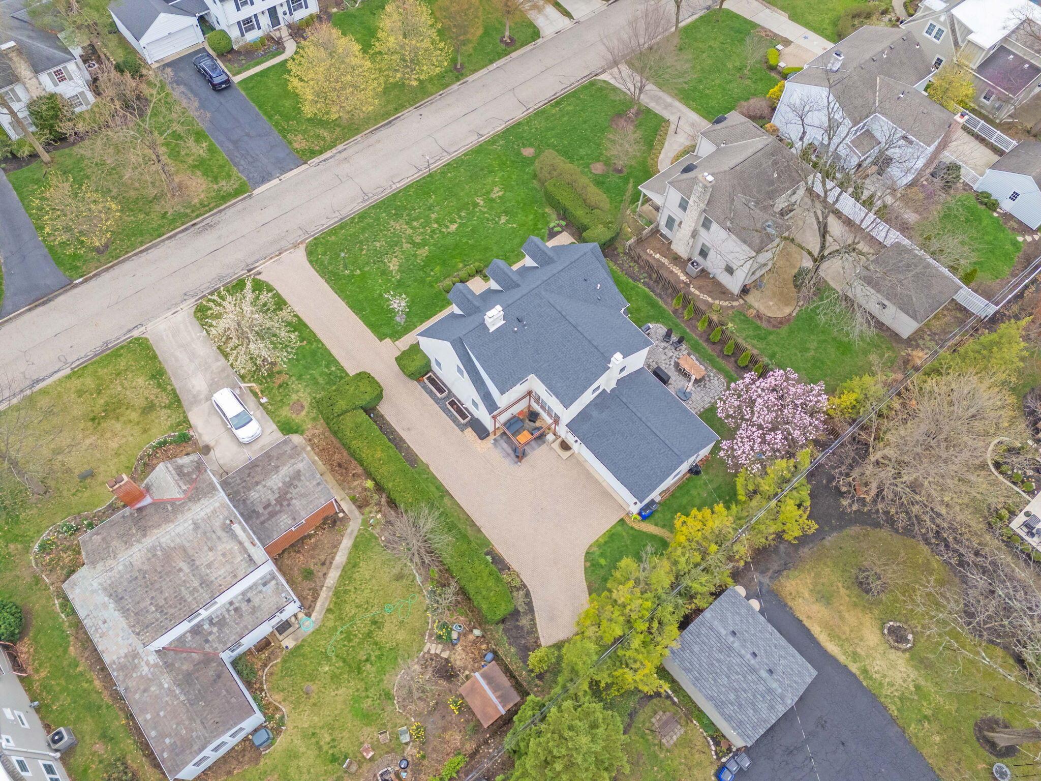 2670 Wexford Road Columbus, OH 43221 - Photo 5 of 56 2670 Wexford