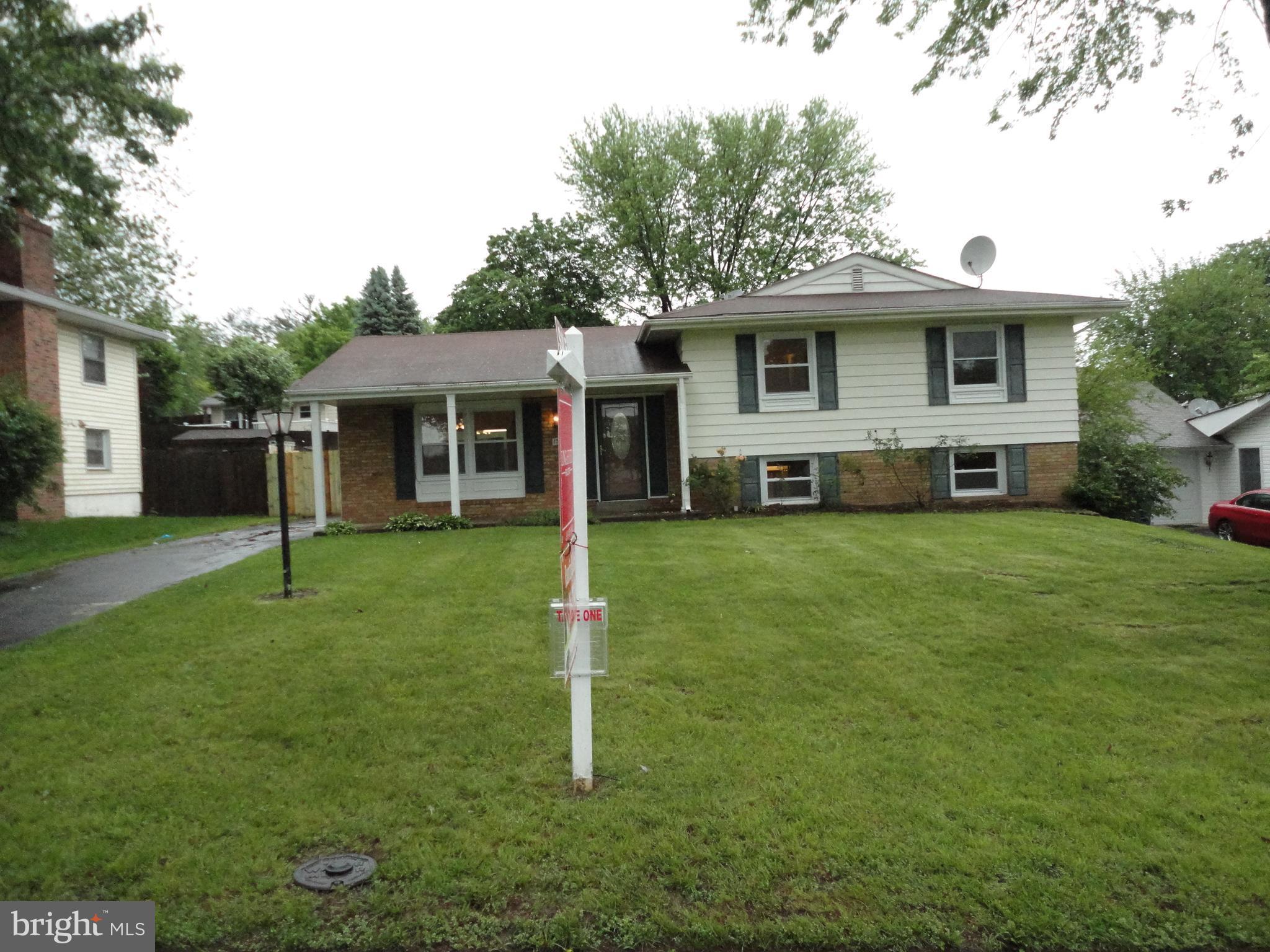 1303 East Jefferson Road Sterling, VA 20164 - Photo 1 of 30 Exterior (Front)