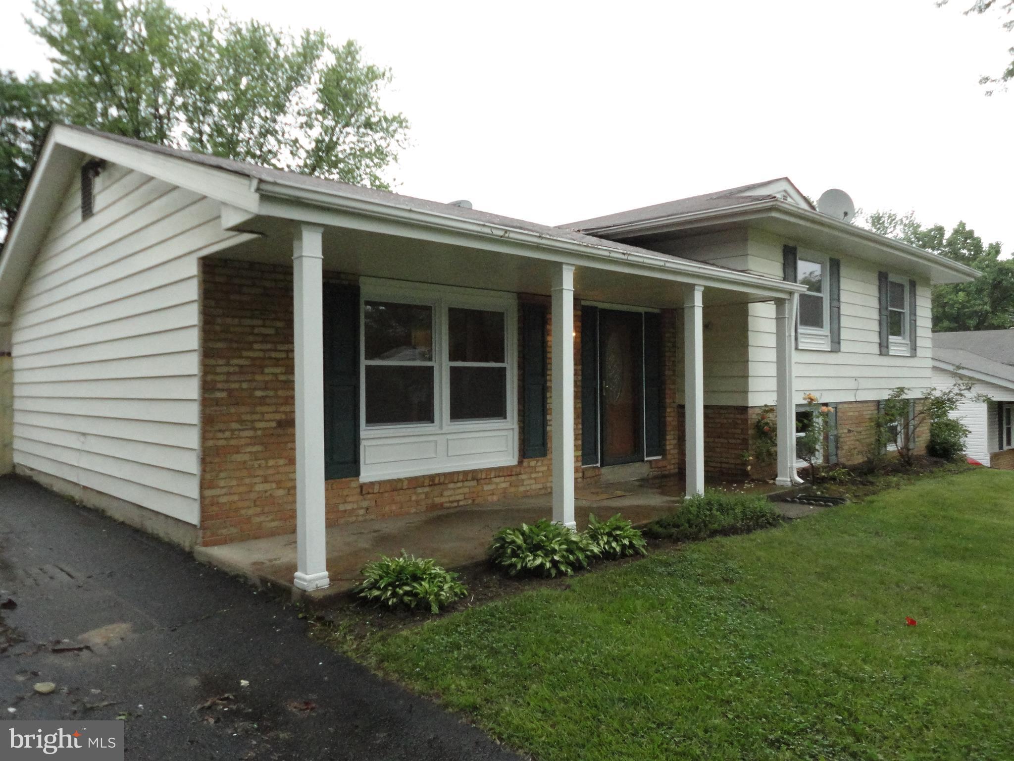 1303 East Jefferson Road Sterling, VA 20164 - Photo 2 of 30 Exterior (Front)