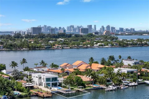 $7,690,000 | 1351 Stillwater Drive, Miami Beach, FL 33141