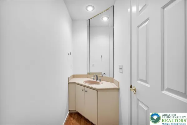 $3,200 | 5721 Crawford Drive, Bethlehem, PA 18017