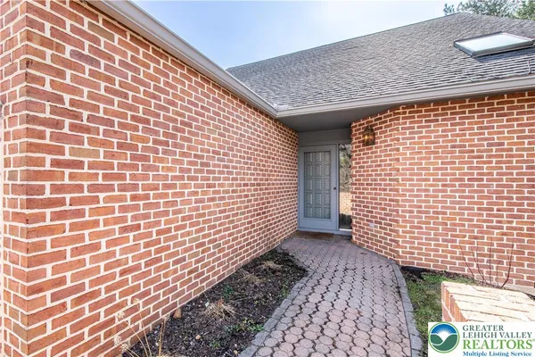 $3,200 | 5721 Crawford Drive, Bethlehem, PA 18017