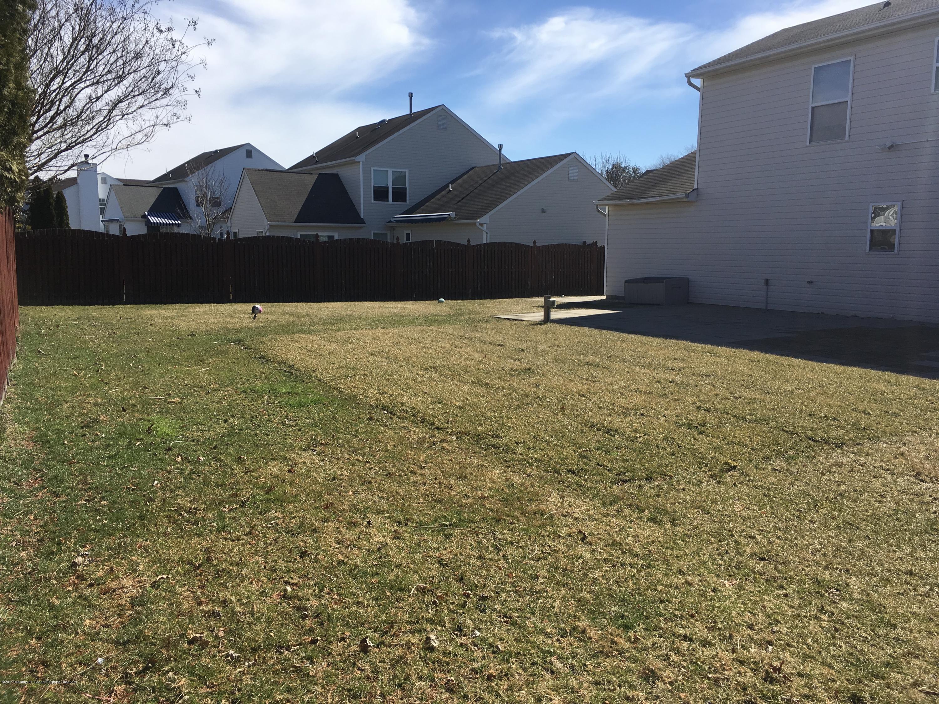 74 West Shenendoah Road Howell, NJ 07731 - Photo 16 of 20 221E31DB-2048-4513-929F-FCD3F4A3CF1B