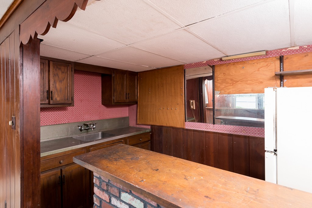 33 Anna Road Weymouth, MA 02191 - Photo 17 of 26 Gallery Image 17
