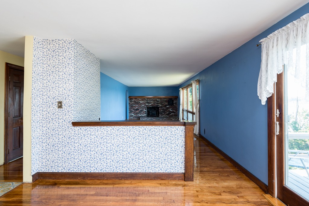 33 Anna Road Weymouth, MA 02191 - Photo 8 of 26 Gallery Image 8