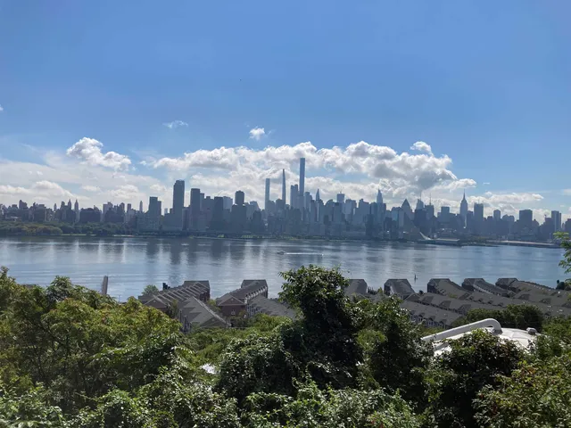 $1,799 | 6515 Boulevard East, Unit 4L, West New York, NJ 07093