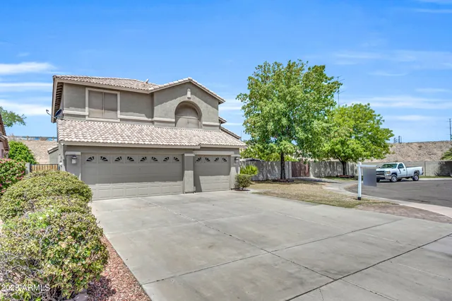 a picture of floor plan