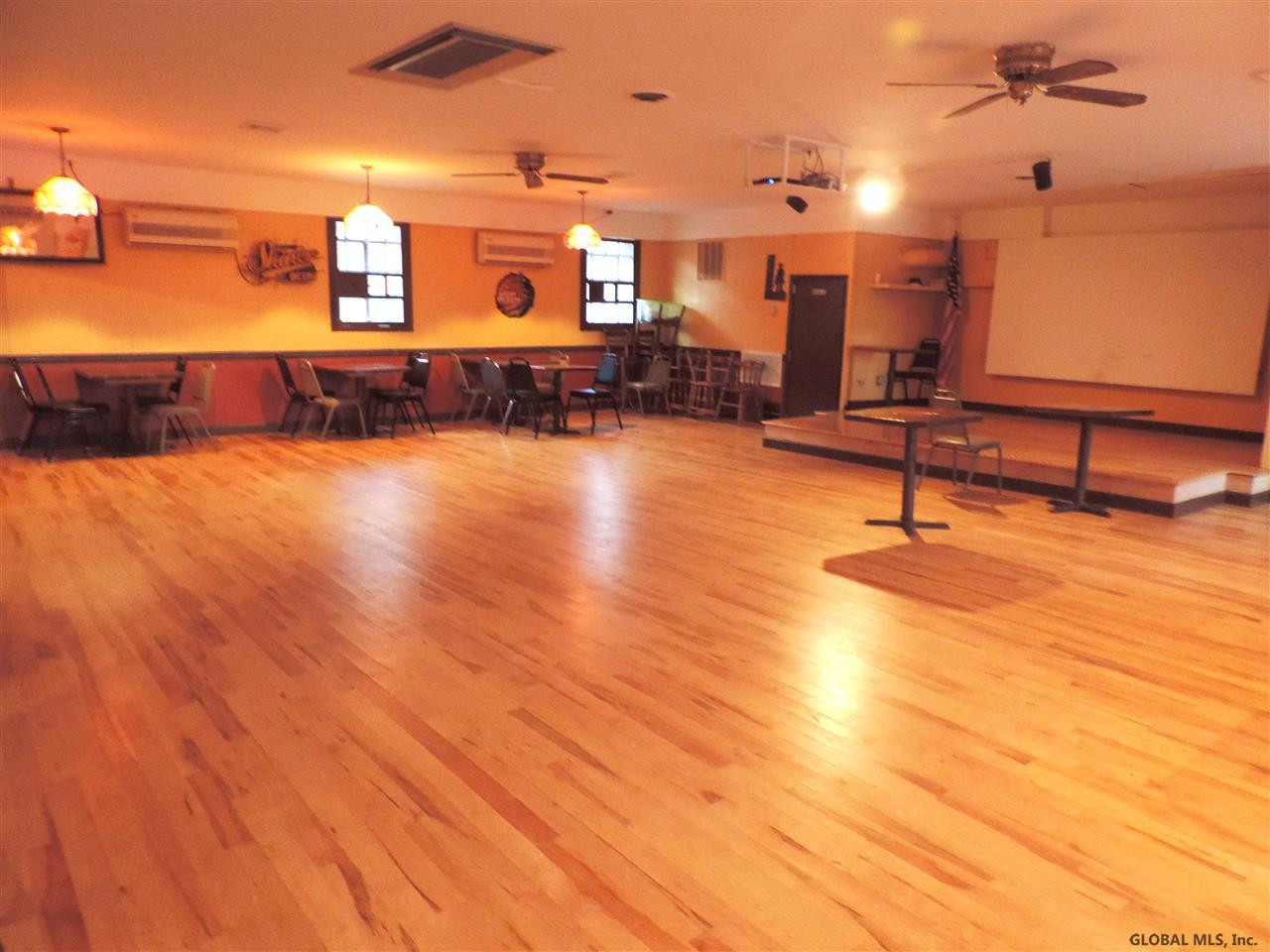32 Clamsteam Road Halfmoon, NY 12065 - Photo 11 of 25 Photo 11