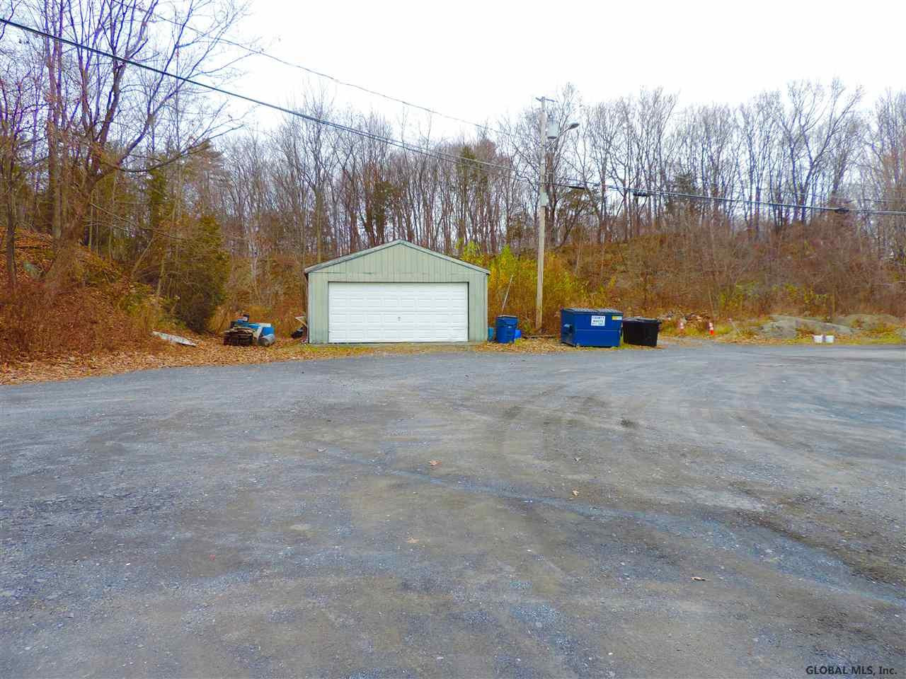 32 Clamsteam Road Halfmoon, NY 12065 - Photo 22 of 25 Photo 22