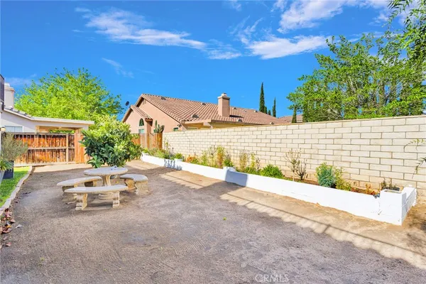 $520,000 | 14828 Ladybird Lane, Victorville, CA 92394