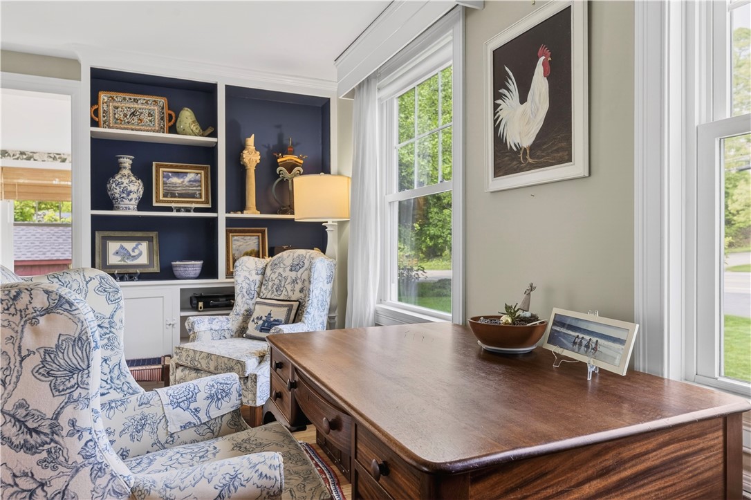 229 Shore Road Westerly, RI 02891 - Photo 9 of 40
