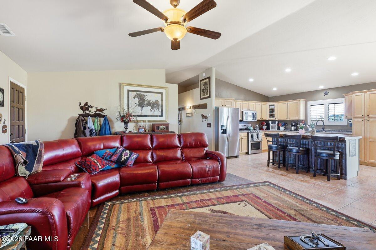 2550 West Canta Libre Road Chino Valley, AZ 86323 - Photo 6 of 33 Living room to kitchen