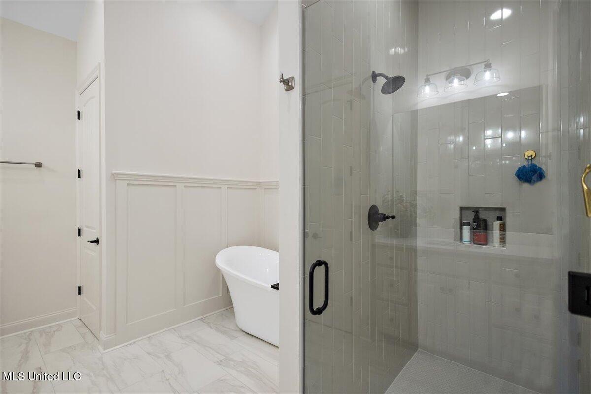 6603 Wirtz Road Flowood, MS 39232 - Photo 17 of 35 Primary bath