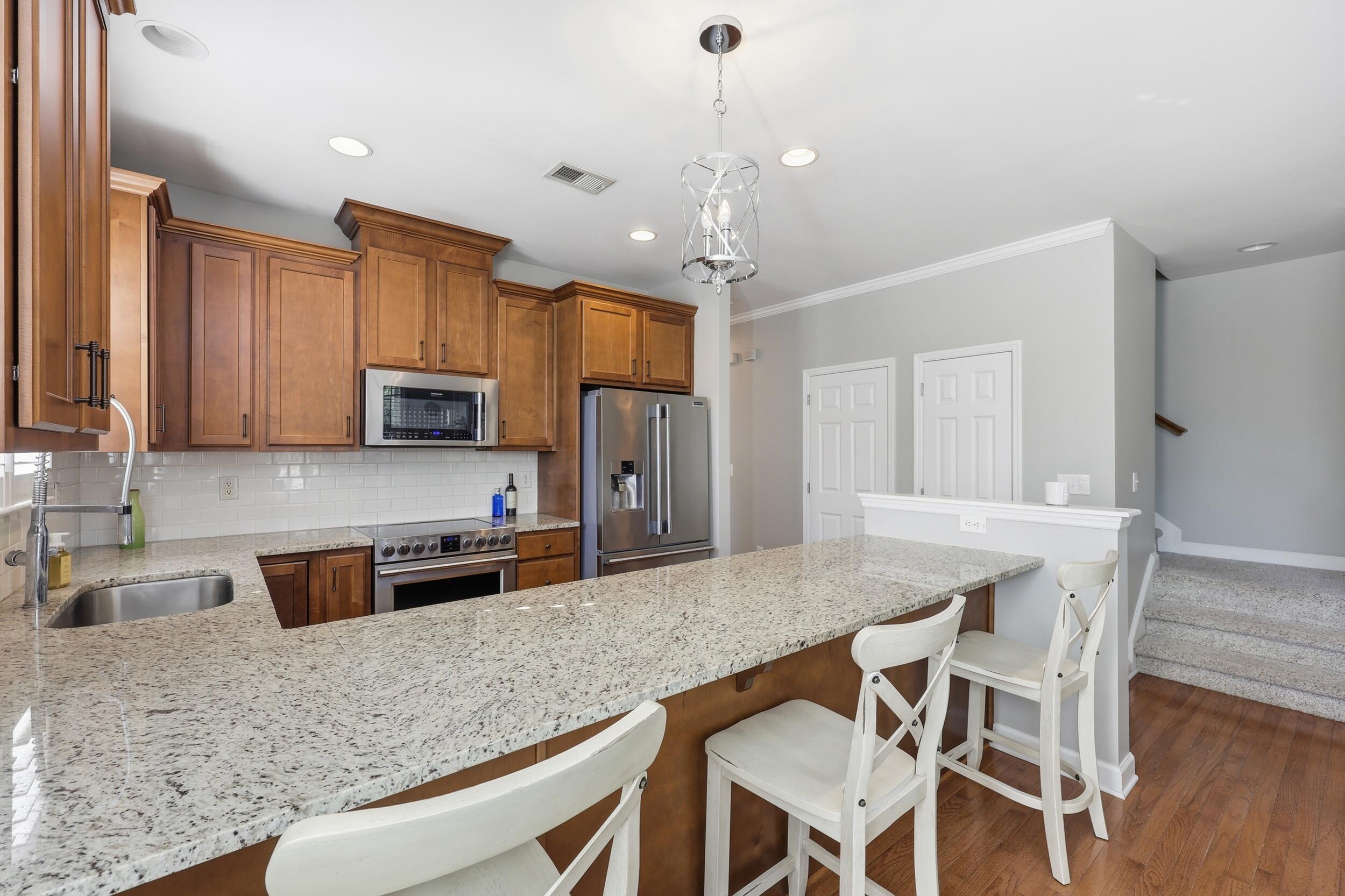 3011 Treadwell Street Mount Pleasant, SC 29466 - Photo 7 of 28 14_ru4a0796