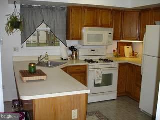 19 Winfield Road Sicklerville, NJ 08081 - Photo 4 of 6