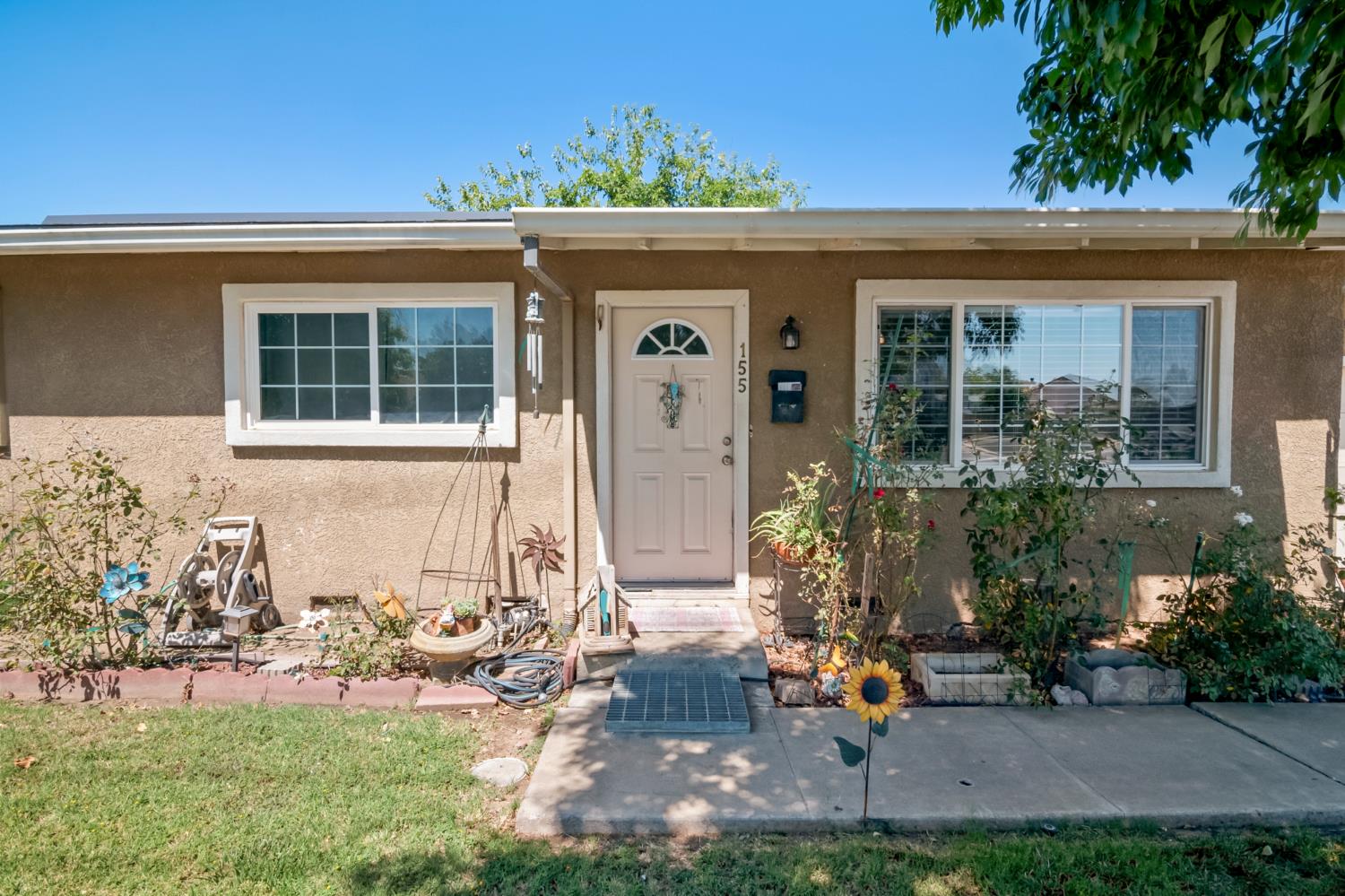 155 North Mercey Springs Road Los Banos, CA 93635 - Photo 2 of 22