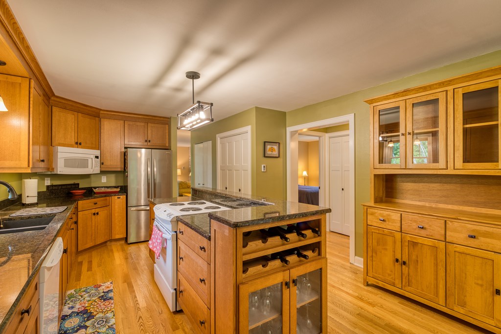 2109 Porcupine Bay Road Ellison Bay, WI 54210 - Photo 11 of 38
