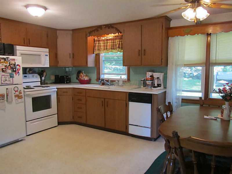 5 Whipple Road Smithfield, RI 02917 - Photo 17 of 21 Kitchen. Great counter space