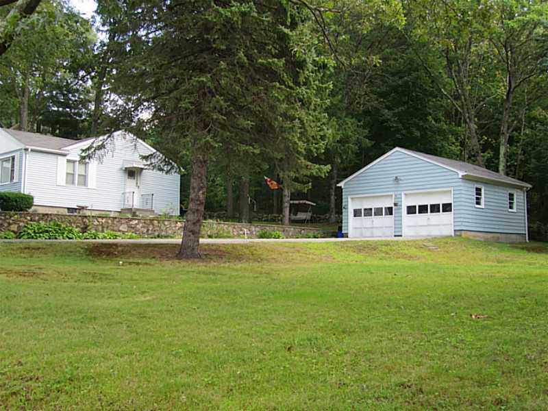5 Whipple Road Smithfield, RI 02917 - Photo 4 of 21 Exterior Front. Detached 2 car garage