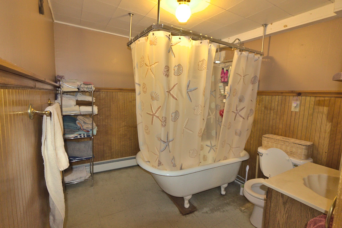 205 County Street Bennington, VT 05201 - Photo 12 of 30 Gallery Image 12