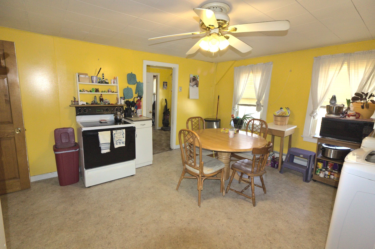 205 County Street Bennington, VT 05201 - Photo 3 of 30 Gallery Image 3