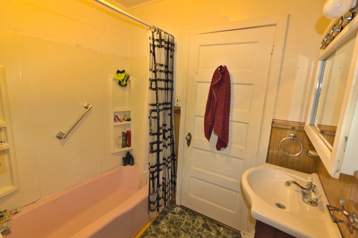 205 County Street Bennington, VT 05201 - Photo 24 of 30 Gallery Image 24
