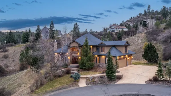 $1,175,000 | 1610 East Eagle Feather Lane, Spokane, WA 99224