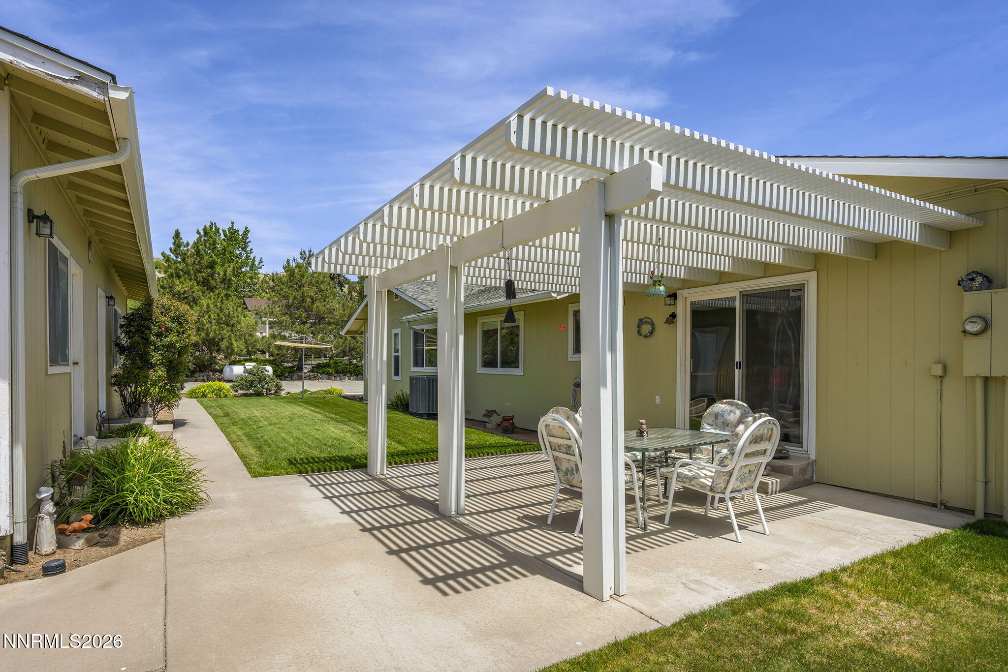 7615 Alameda Drive Reno, NV 89506 - Photo 3 of 30 23-web-or-mls-_DSC0289