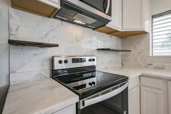 $2,200 | 2114 Shasta Drive, League City, TX 77565