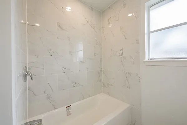 $2,200 | 2114 Shasta Drive, League City, TX 77565