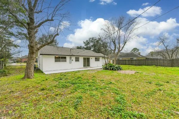 $2,200 | 2114 Shasta Drive, League City, TX 77565