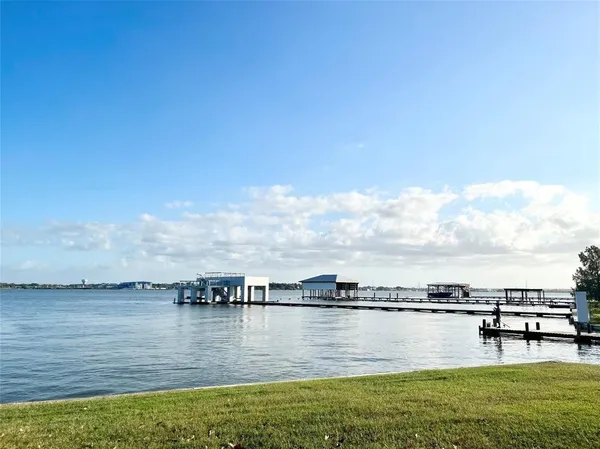 $2,200 | 2114 Shasta Drive, League City, TX 77565