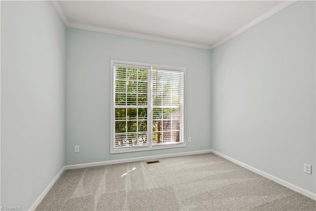 3744 Deerfield Street High Point, NC 27265 - Photo 20 of 43