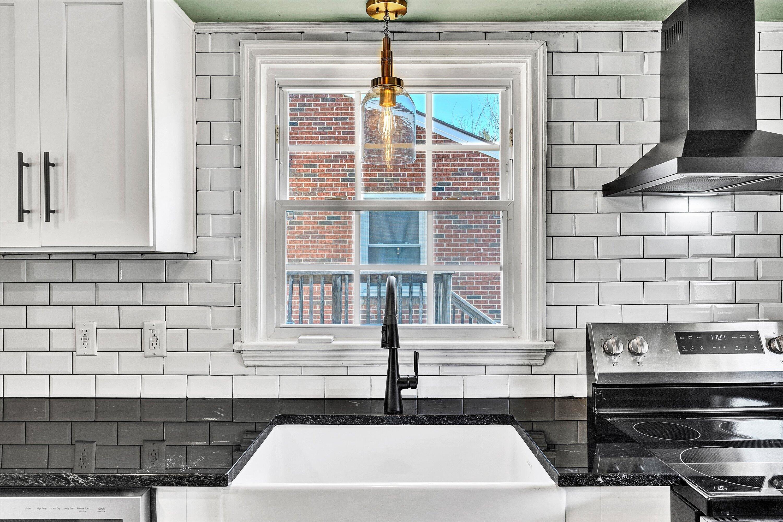 1210 Howbert Avenue Southwest Roanoke, VA 24015 - Photo 11 of 39 11-SGP-04837