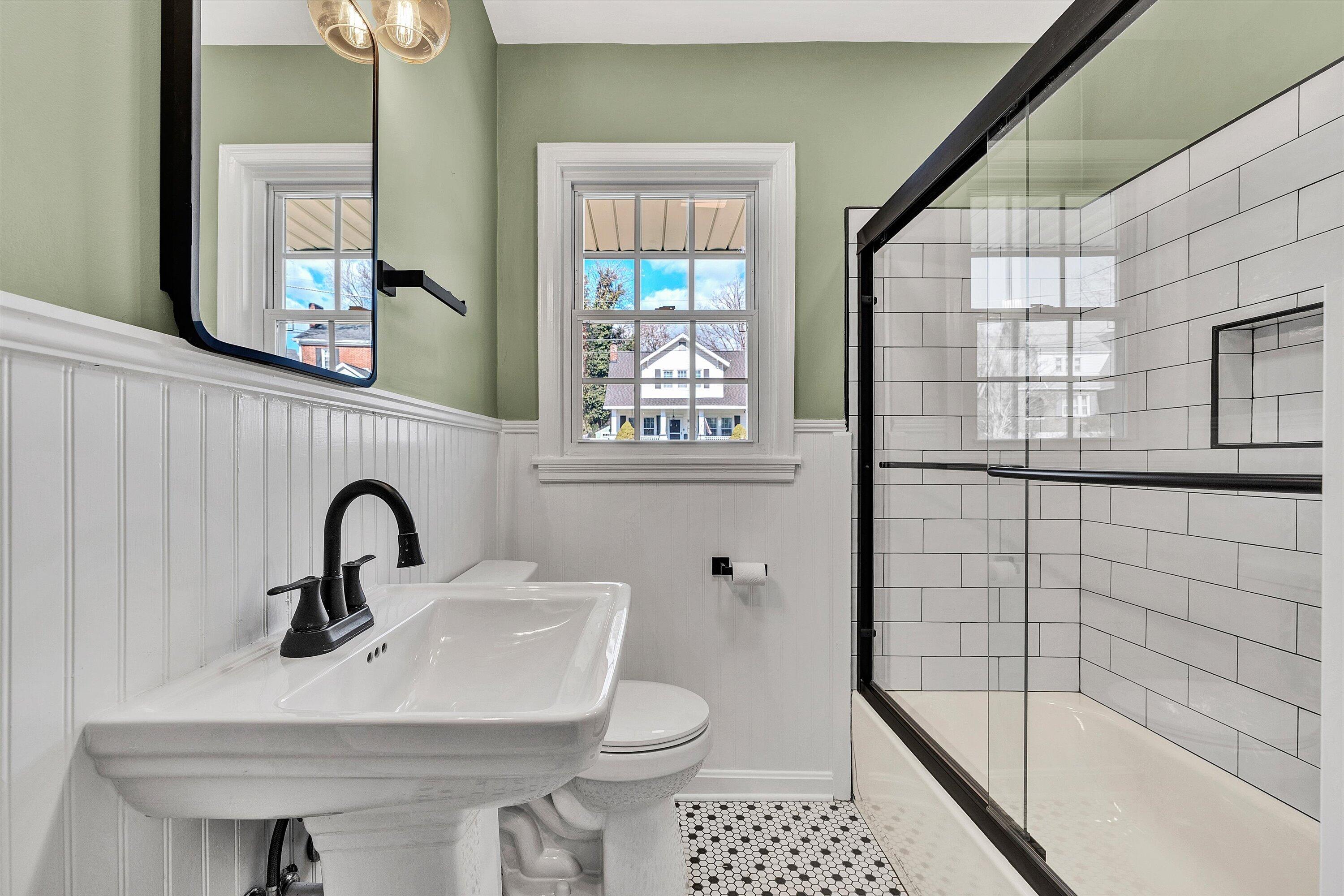 1210 Howbert Avenue Southwest Roanoke, VA 24015 - Photo 16 of 39 16-SGP-04855