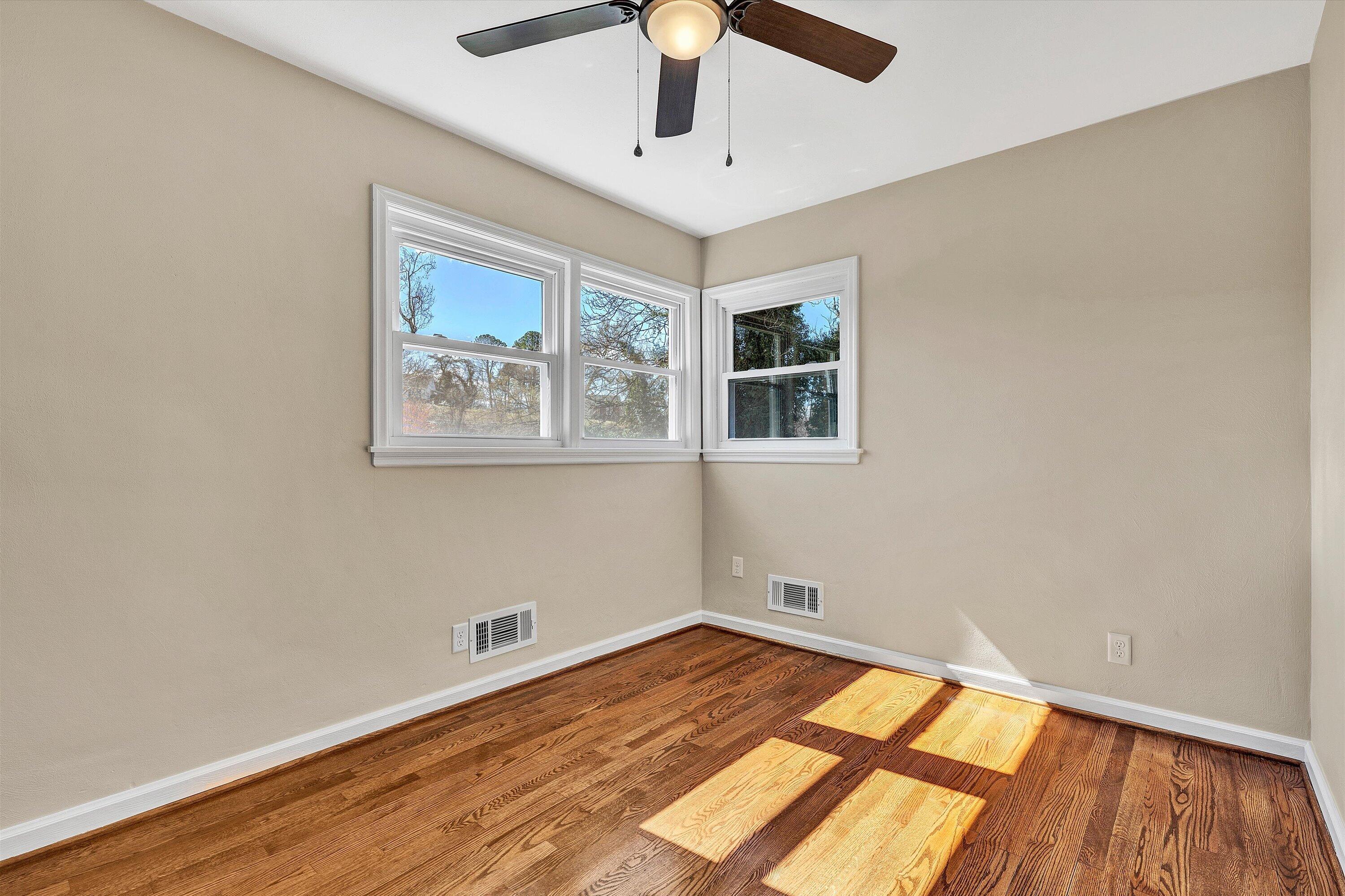 1210 Howbert Avenue Southwest Roanoke, VA 24015 - Photo 18 of 39 18-SGP-04864