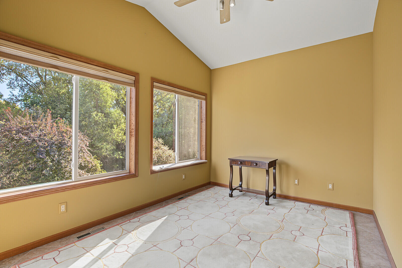 424 French Road Onalaska, WI 54650 - Photo 25 of 50 27_424FrenchRd_Sunroom1_mls