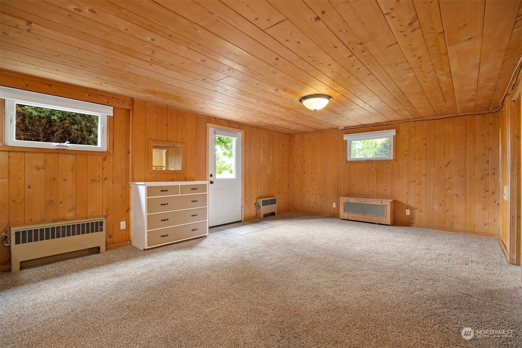 911 17th Street Bellingham, WA 98225 - Photo 35 of 39 a view of an empty room with a window