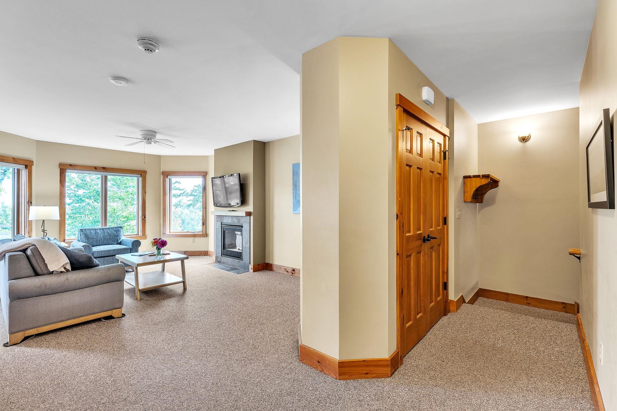319 Jay Peak Road, Unit 4706 Jay, VT 05859 - Photo 3 of 21 Gallery Image 3
