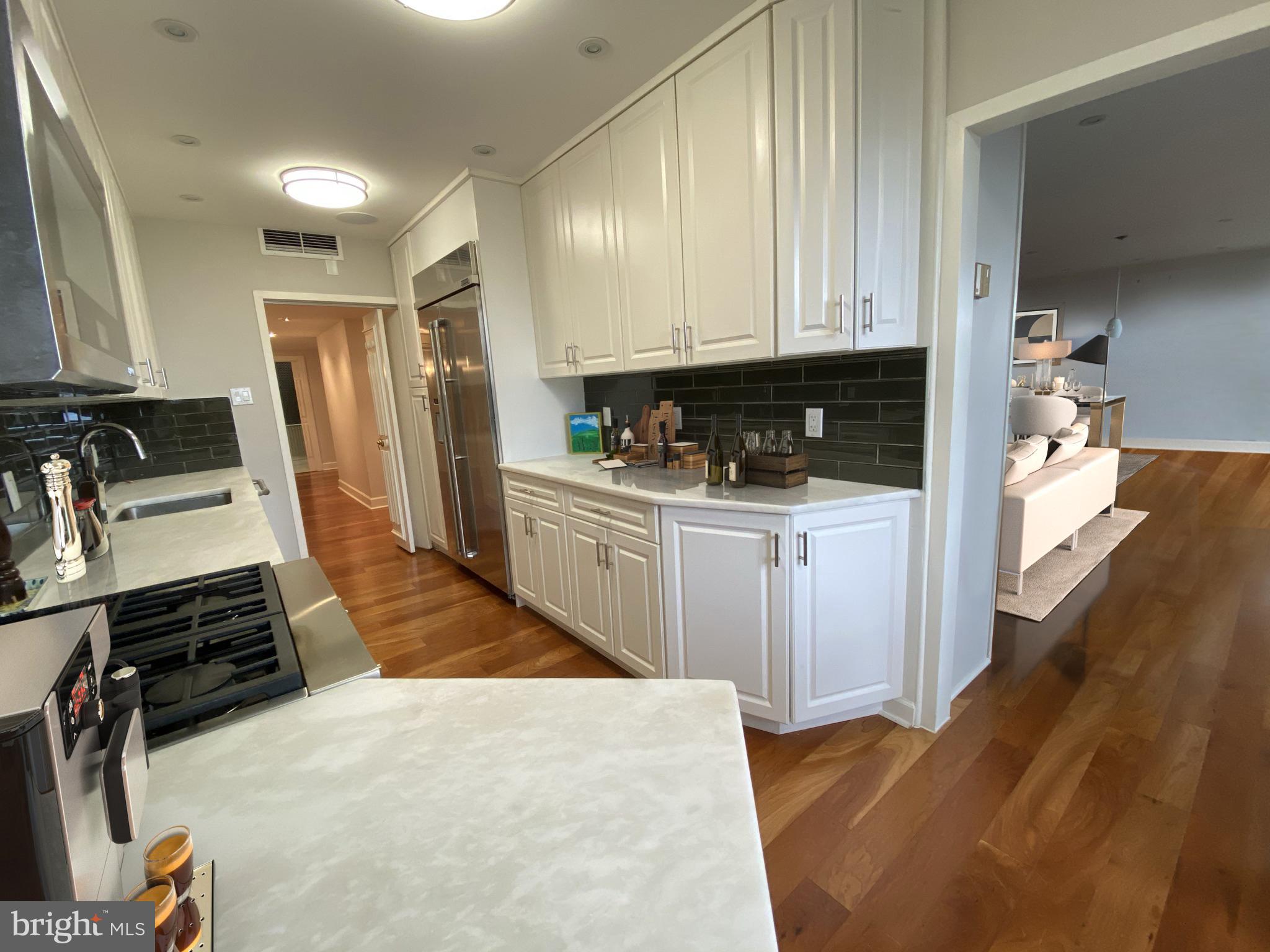 191 Presidential Boulevard, Unit R404405 Bala Cynwyd, PA 19004 - Photo 19 of 33 Kitchen