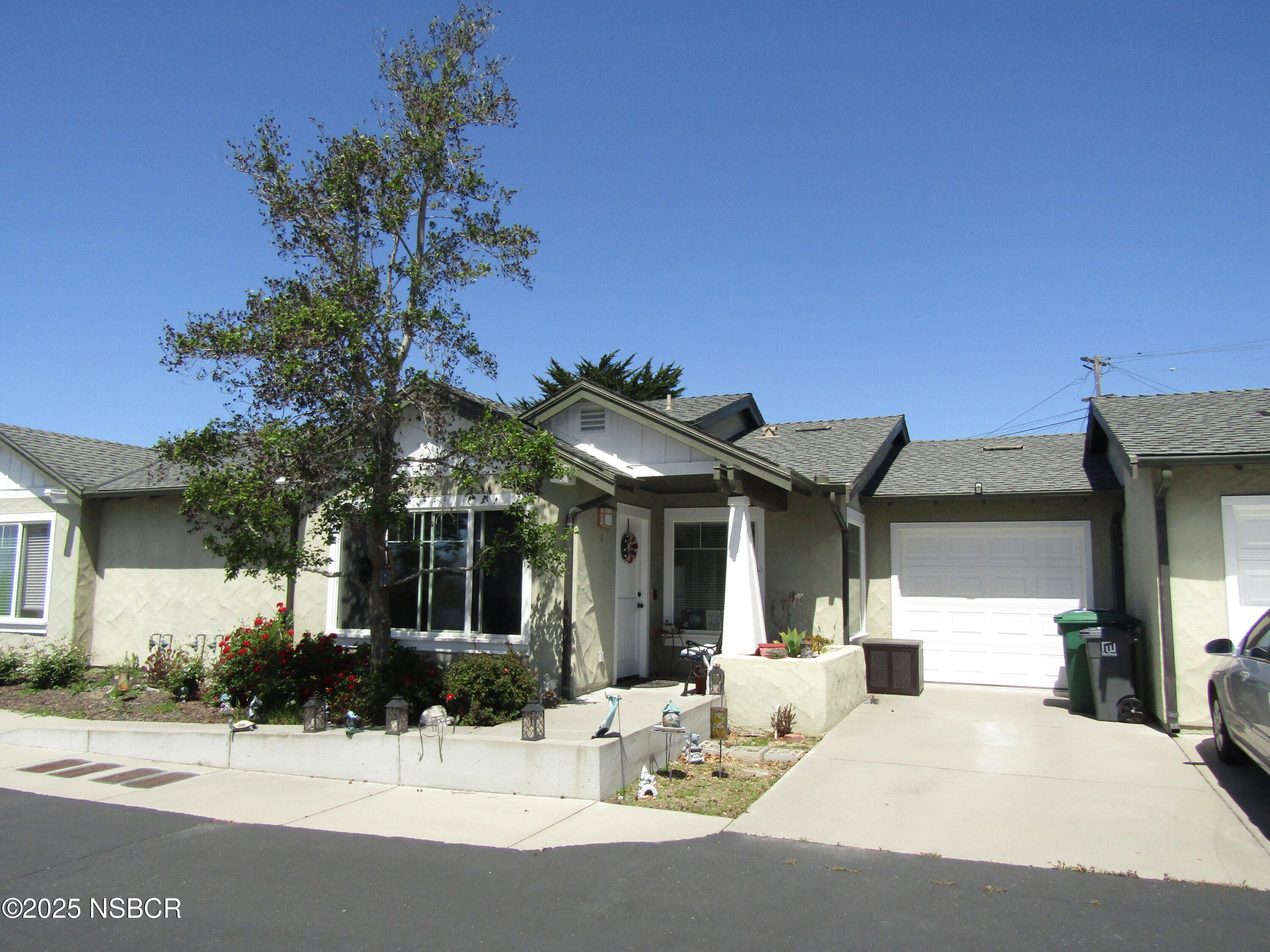3875 Cassini Circle, Unit 1 Lompoc, CA 93436 - Photo 2 of 11 IMG_2573